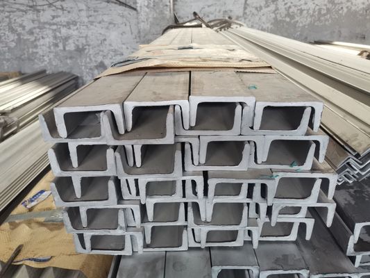 Kích thước theo dõi cửa kênh U bằng thép không gỉ 304 được chải để trang trí